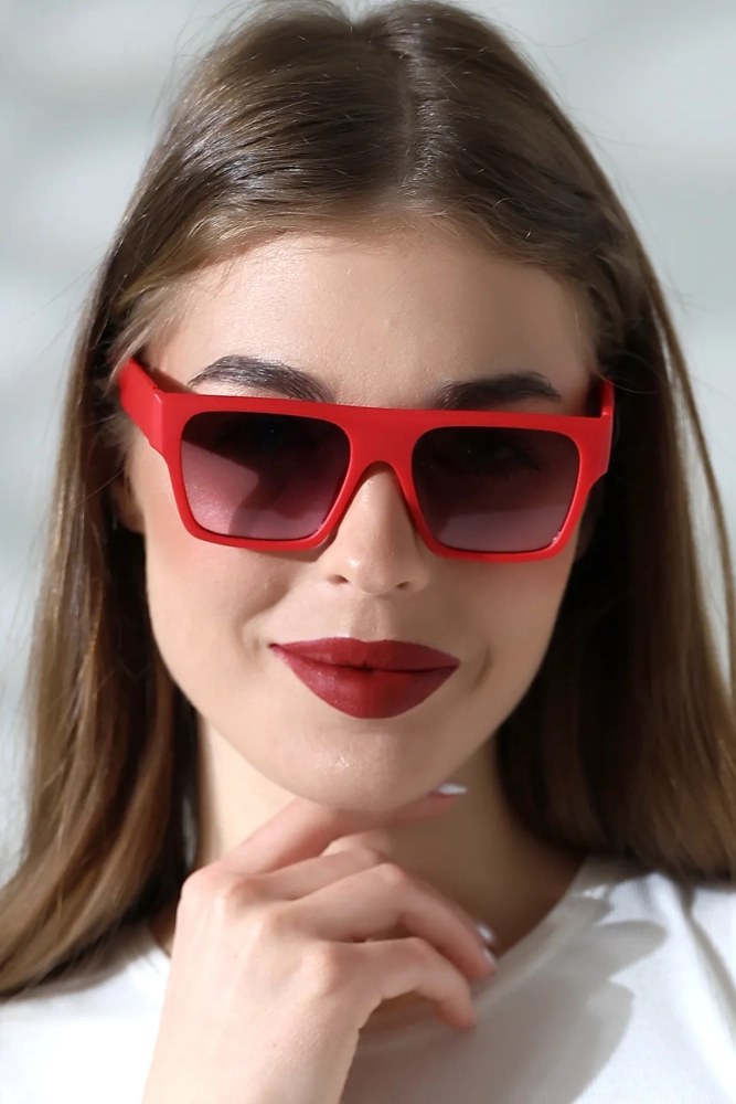 Kadın Kare Kırmızı Renkli Cam Mat Güneş Gözlüğü Garson Boy 23048 c9 M