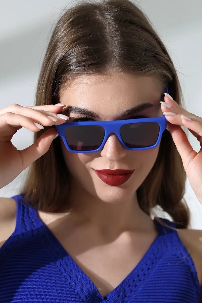 Kadın Kare Lacivert Renkli Cam Mat Güneş Gözlüğü Garson Boy 23048 c31 M