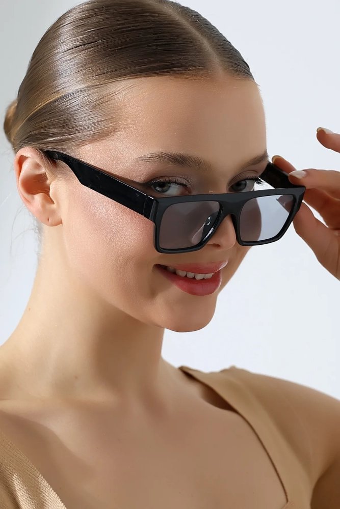 Kadın Kare Siyah Açık Renk Cam Güneş Gözlüğü Garson Boy 23048 c2 A