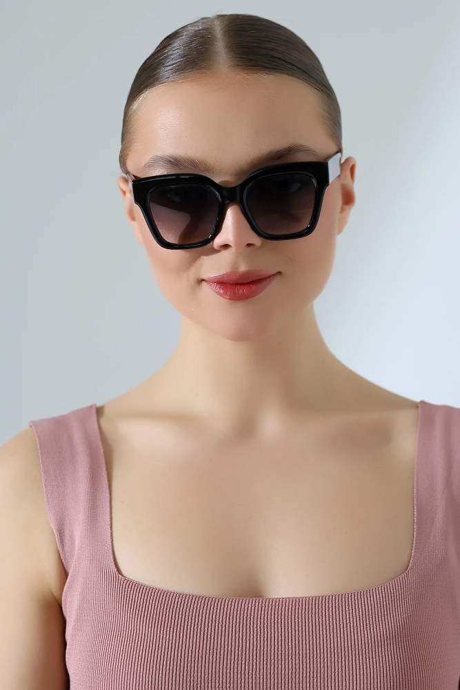 Kadın Kare Siyah Parlak Güneş Gözlüğü Garson Boy 23048-1 c2 