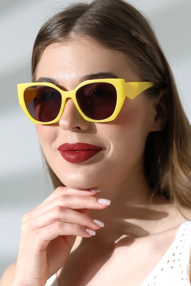 Kadın Oval Sarı Renkli Cam Mat Güneş Gözlüğü Garson Boy 23047-3 c36 m